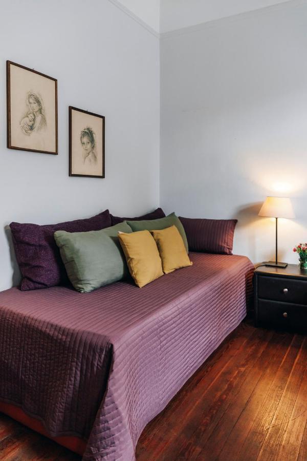 Monastiraki-Psiri, Old Town, 3-Bdr Apt, Sleep 6-10P, Spacious Court Yard Atenas Exterior foto