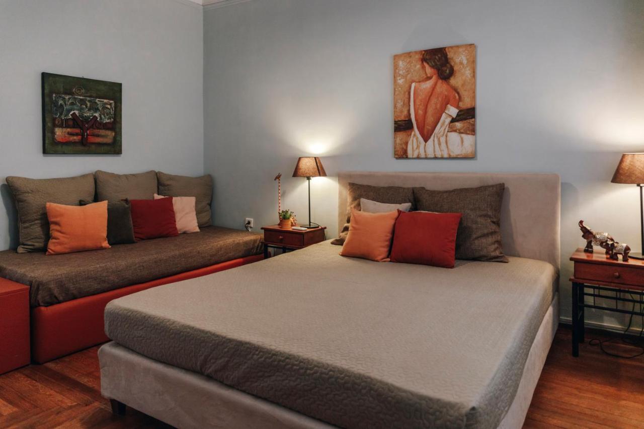 Monastiraki-Psiri, Old Town, 3-Bdr Apt, Sleep 6-10P, Spacious Court Yard Atenas Exterior foto